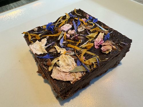 vegan "flower" brownie  at Immergrün in Ulm