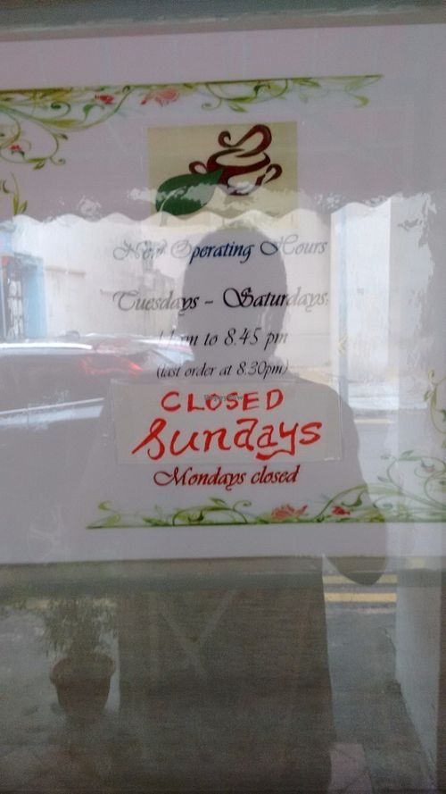  opening times. Hmmmmmm at Veggie Cottage in Central Singapore