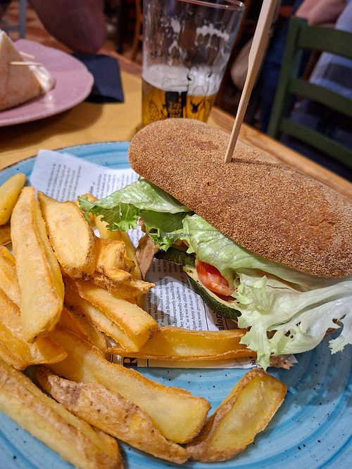 Green flag panino con pulled di fake pollo, verdure grigliate, pomodoro ed insalata at Yokelz - Plan B Pub in Trebaseleghe