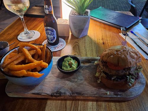 Vegan Hamburguer #Veganuary at Kaya91 Curacao in Willemstad