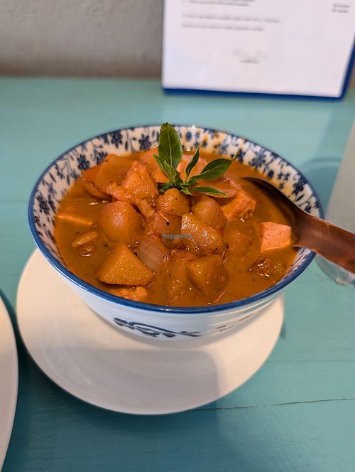 Masamam Curry at Mama Tia's in Nong Khiaw