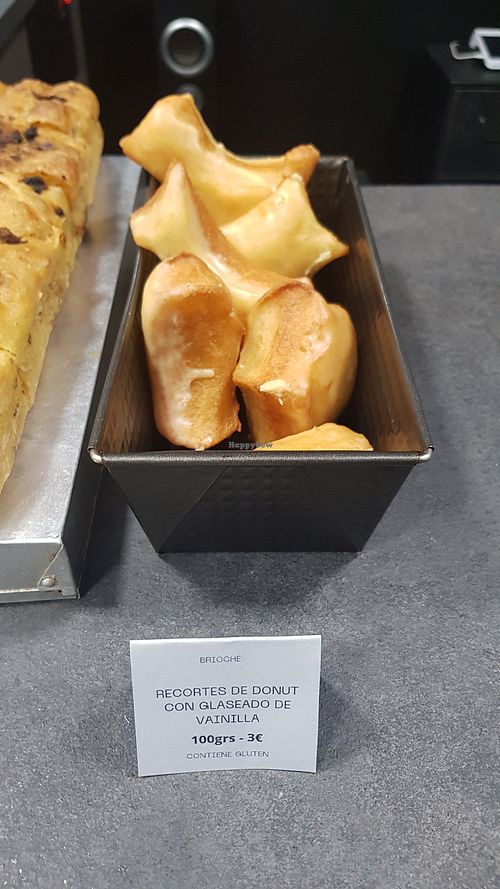 Glazed vanilla donut at Kēks  in Mallorca