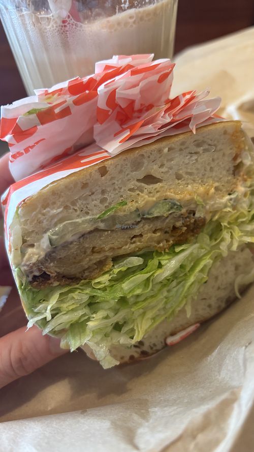 The “zinger" #Veganuary at Pickles Milk Bar in Carlton North