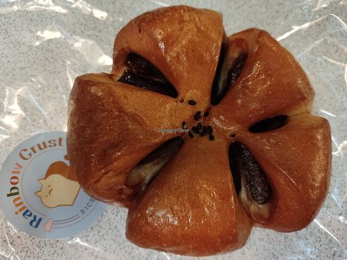 Red bean paste bun at Rainbow Crust in Busan