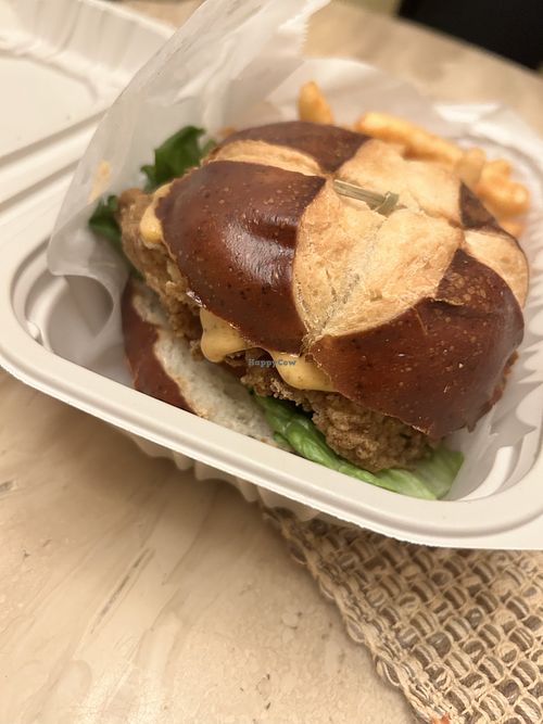 FRIED CHICK'N SANDWICH   at Sedjedo Kitchen in Bellmore