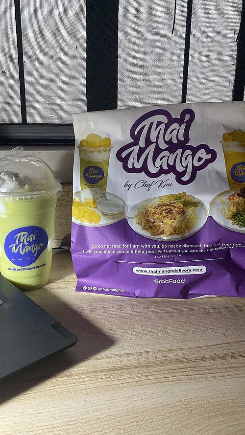 vegan thai avocado and vegan pad thai  at Thai Mango in Quezon City