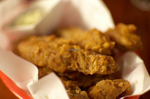 Vegan spicy chicken wings at Cornish Arms in Brunswick