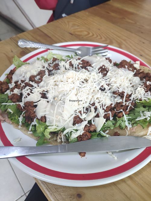Huarache de chorizo vegano at Kuxtal Ti' Neek' in Metepec