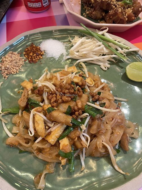 Pad thai  at V Street - Emsphere in Bangkok