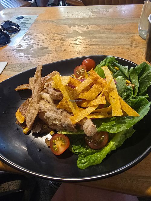 Lunch "Chuck Norris" with Banana Blossom at Cafe Melbourne in Thames