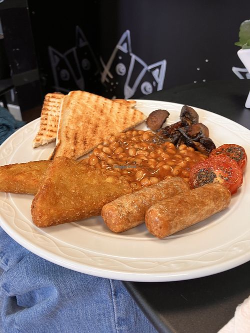 Full english   at VeGaNuTi in Yeovil
