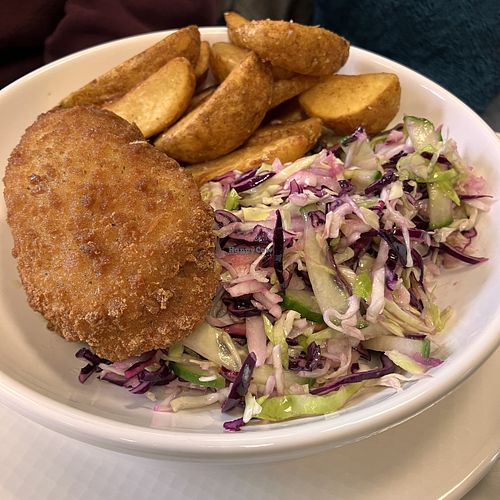 Fries with 'chicken'  at VeGaNuTi in Yeovil