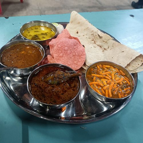 Veg Thali at Hotel Komal malkhed in Gorhe