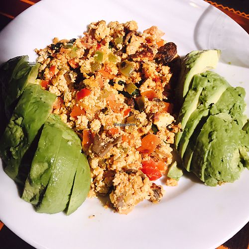 veggie tofu scramble with sliced avocado  at Boma - Flavors of Africa in Lake Buena Vista