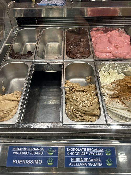 Vegan options   at Gelatería Boulevard in San Sebastian
