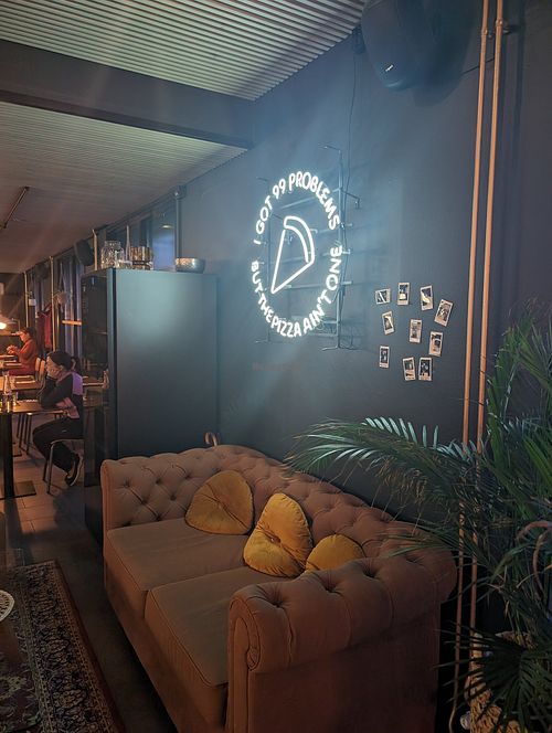  at Pizzeria Via Tribunali in Aekaeslompolo