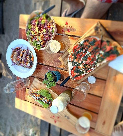 Caprese Vegan, tacos vegan, ensalada, pancho y unos smothies riquísimos. at Raíces Verdes in Mar Del Plata