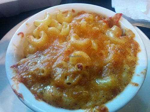 Housemade cheeses take the creamy Mac & cheese to a stellar comfort food experience  at Kitchen 17 in Chicago