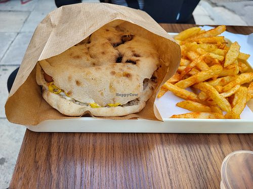  at Handwich in Athens