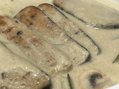 Green fish curry   at September Vegan Food in Wellington