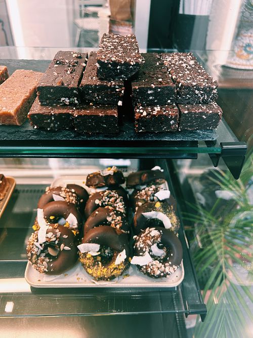 Raw Choco Bars & raw Donuts ✨✨✨ at The Vegan Fairies in Athens
