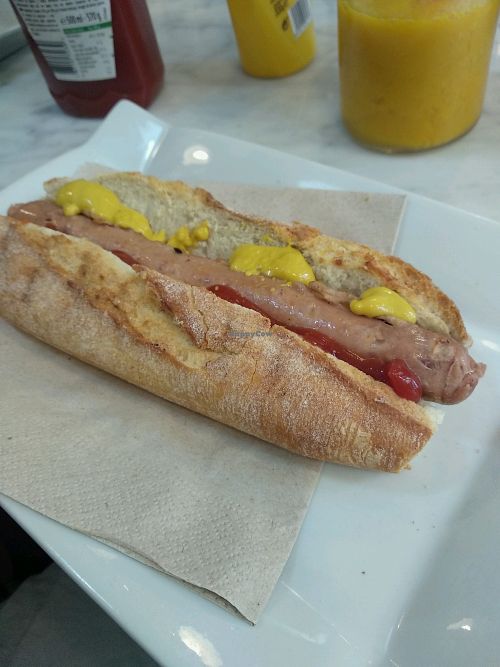 Frankfurter at Santoni - When food is the solution in Barcelona