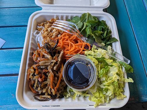 Lemongrass tofu noodle salad at Kibi's Cafe Orinda in Orinda