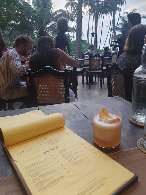  at Smoke & Bitters in Dikwella