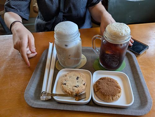 טעים! at FOURBEANZ in Jeju