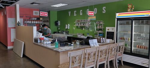 Inside at Veggos Green Cuisine in Lake Forest