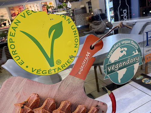 window #Veganuary at Cigköftem - Karl Marx in Berlin