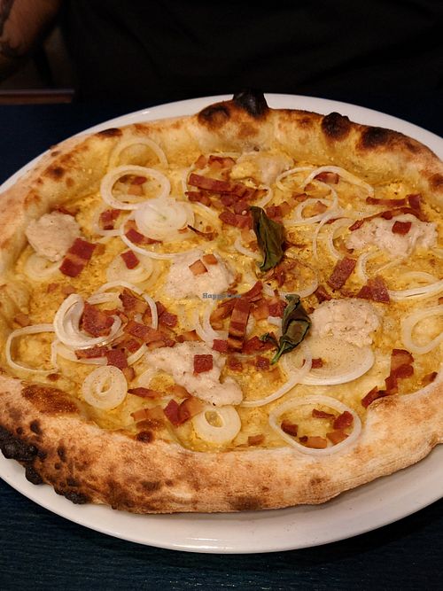 Carbonara at Meow Pizzeria Verde in Innsbruck