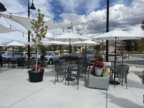Outdoor seating   at Tahoe Natural Cafe in Reno