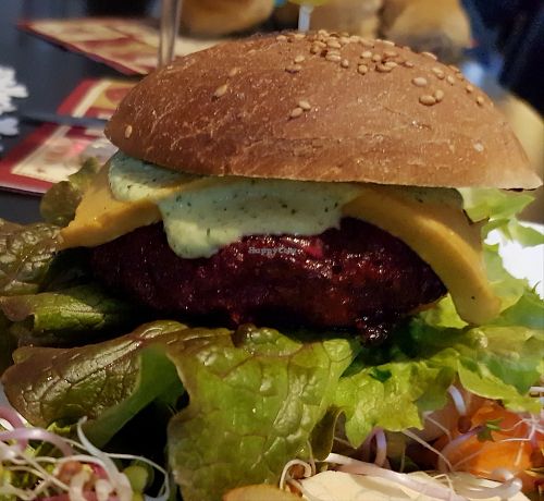 beetroot-topinambur-burger  at Symbiose in Leipzig