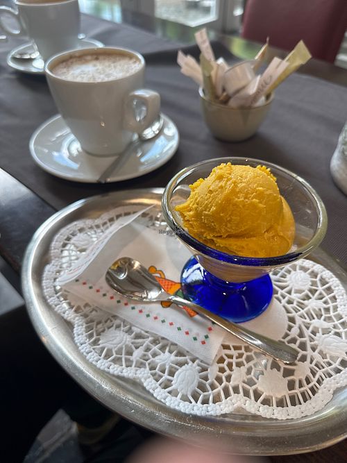 Eis  at Bäckerei Achten in Niederkruechten