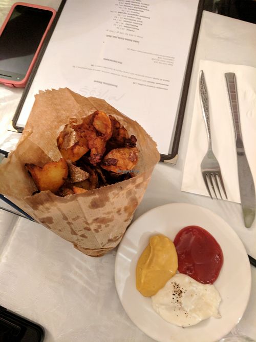 Delicious fries at Zakaim - Vegan Boutique in Tel Aviv