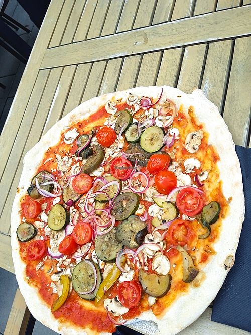 Pizza Vegana at PADU "Die Holzofenpizza" in Osterhofen