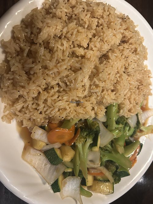 Vegetable Hibachi Lunch minus mushrooms and no egg or butter in fried ricee  at Sumo in Russellville