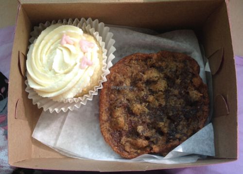 Image of The Flying Cupcake