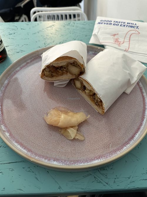 Grilled BBQ Tofu Sandwich  #Veganuary at Brachio Bros in Munich