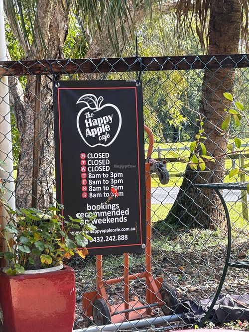 The actual name of the cafe at Kuuranya Art Cafe in Crystal Creek