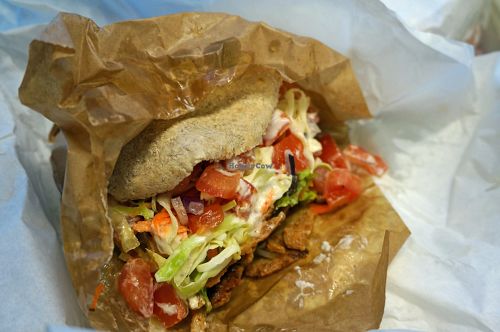 Pita Kebab at Loving Hut Express in Antwerpen