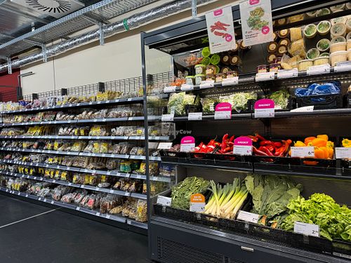 veggies at denns Biomarkt -  Europaplatz in Berlin