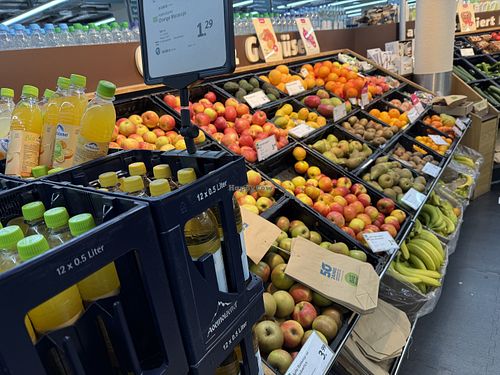 fruit  at denns Biomarkt -  Europaplatz in Berlin