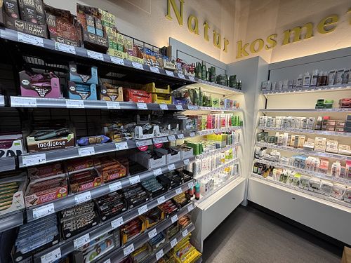 cosmetics  at denns Biomarkt -  Europaplatz in Berlin