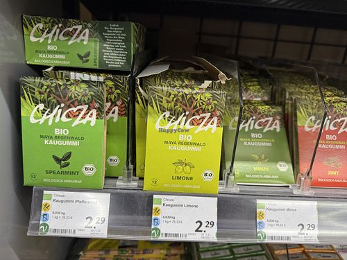 chewing gum vegan  at denns Biomarkt -  Europaplatz in Berlin