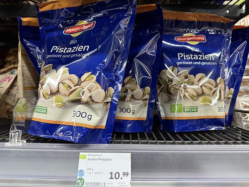pistaccios  at denns Biomarkt -  Europaplatz in Berlin