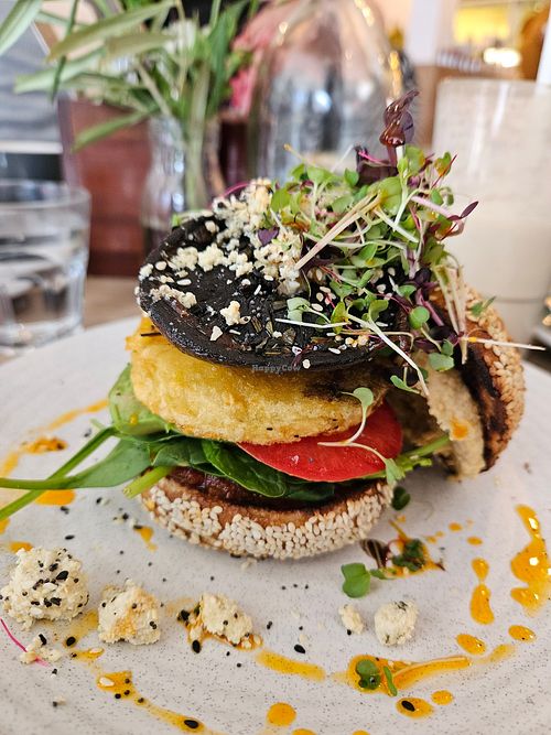 Vegan breakfast bagel Feb 2024 at Neo Cafe & Eatery in Wellington