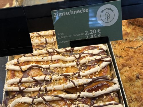 cinnamon roll  at Steinecke in Berlin