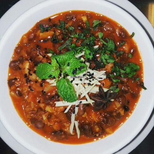 Lobia curry from red kidney beans with fresh ginger and mint at Bamboo Bar & Vegetarian Restaurant in Sihanoukville